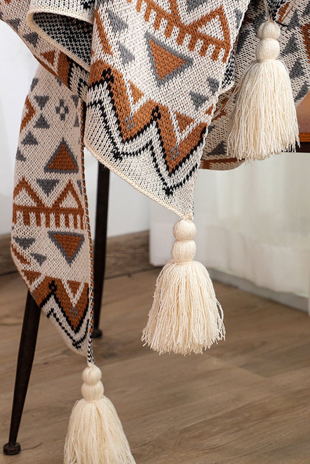 Geometric Pattern Knit Bohemian Tassel Throw Blanket